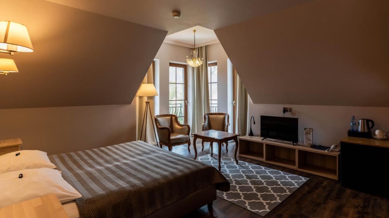 Carynska Resort & Spa Lutowiska Ngoại thất bức ảnh